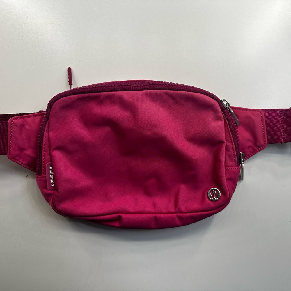 Lululemon 2L Belt Bag